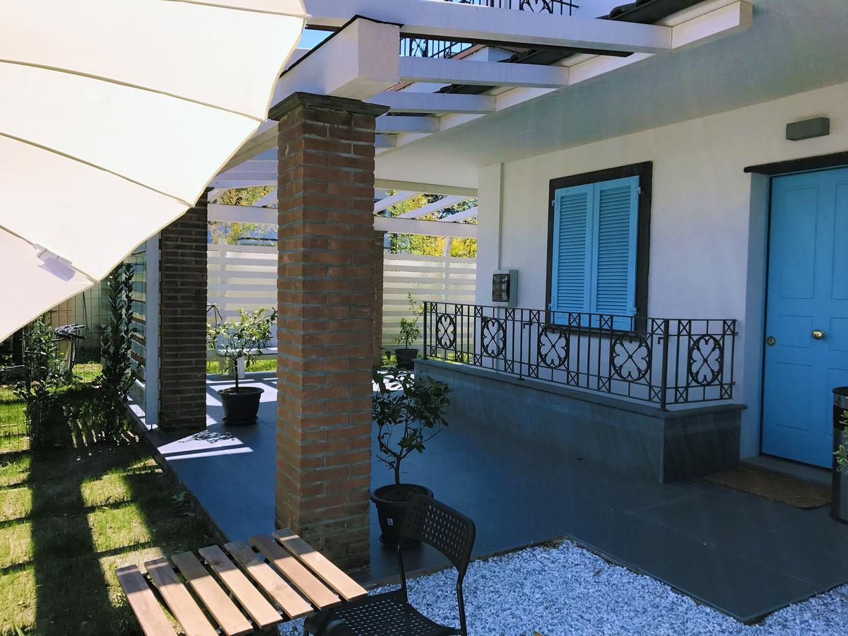Cytrus Rooms Marina di Massa Exterior foto